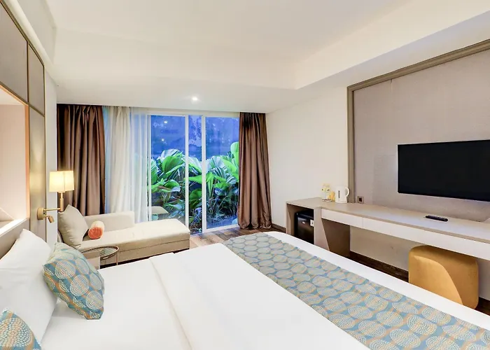 Hotel Sunday Arshika Sunset Road 4*